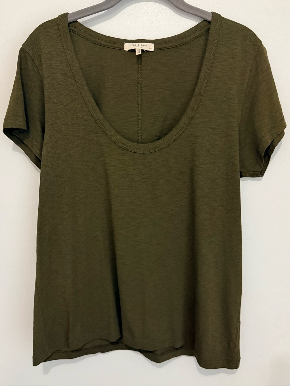 Rag & Bone Olive Scoop Neck Short Sleeve Tee